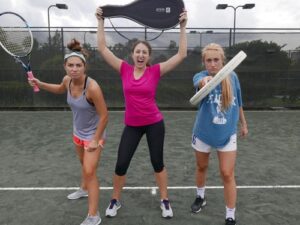 women playing tennis