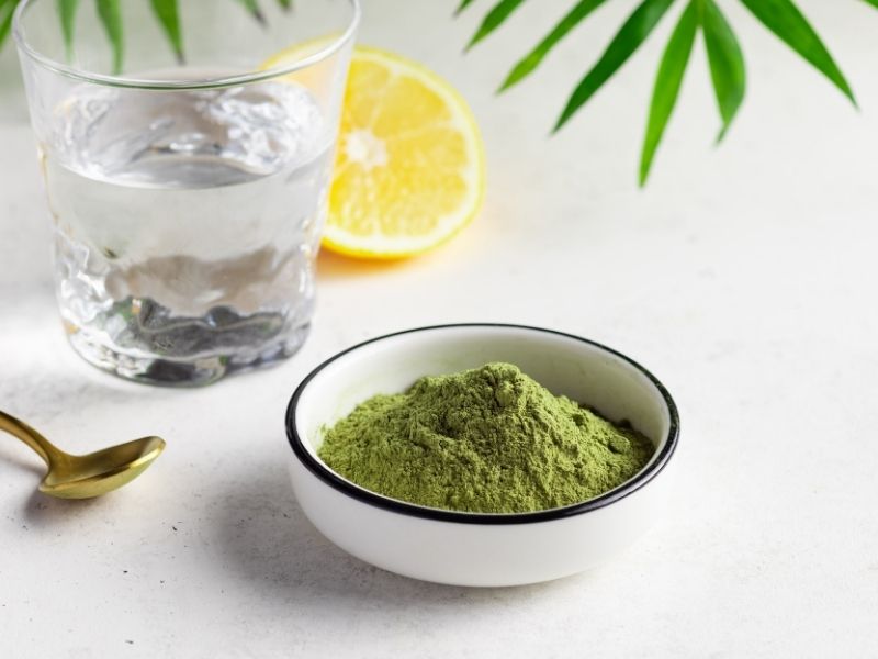 green superfood powder