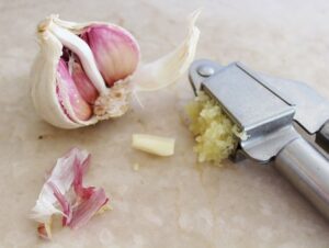 fresh crushed raw garlic