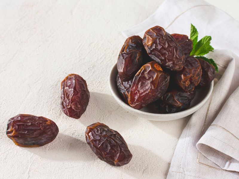 6 Health Benefits of Medjool Dates Plus Recipes