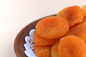 dried whole apricots