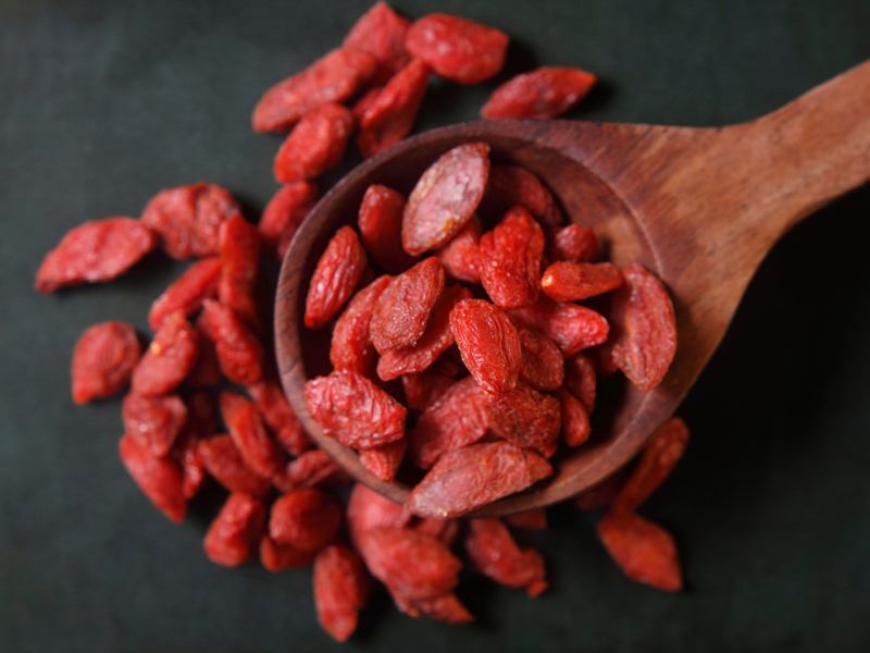 dried goji berries