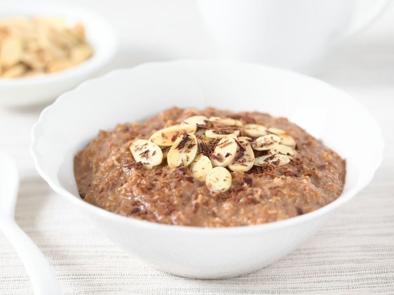 chocolate quinoa bowl