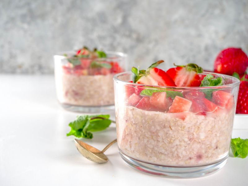 strawberry quinoa bowl