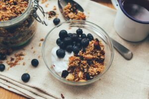 blueberry yogurt granola