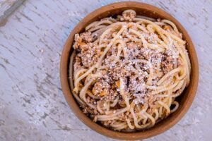 spaghetti bolognese bowl