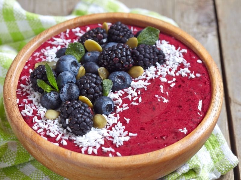 acai bowl with blackberries